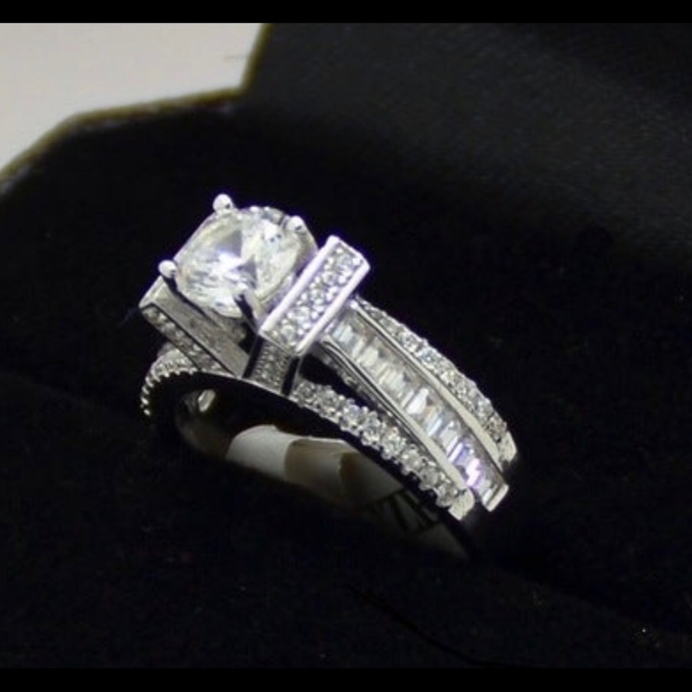 Diamond Engagement Ring - Picture 2 of 2